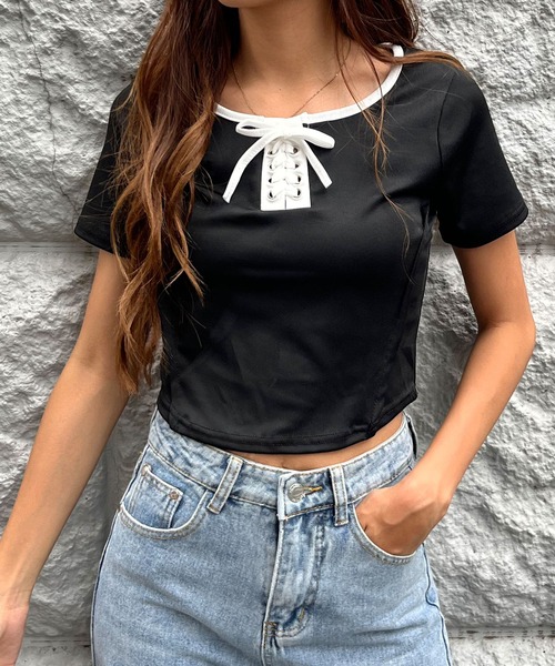 GLAMOROUS JANE(グラマラスジェーン)の「配色パイピングレースアップTシャツ(Tシャツ/カットソー・レディース・ブラック/ホワイト/アイボリー・FREE)」の3枚目の写真