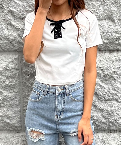 GLAMOROUS JANE(グラマラスジェーン)の「配色パイピングレースアップTシャツ(Tシャツ/カットソー・レディース・ブラック/ホワイト/アイボリー・FREE)」の10枚目の写真