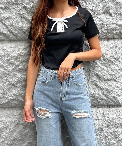 GLAMOROUS JANE(グラマラスジェーン)の「配色パイピングレースアップTシャツ(Tシャツ/カットソー・レディース・ブラック/ホワイト/アイボリー・FREE)」の13枚目の写真
