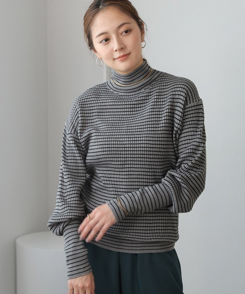 Bou Jeloud(ブージュルード)の「バルーンスリーブモックネックリブプルオーバー(Tシャツ/カットソー・レディース・ブラック/ブルー/グレー・FREE)」の4枚目の写真