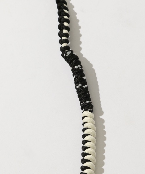 FOREVER 21(フォーエバー トゥエンティーワン)の「ミックスコードモバイルストラップ(スマホグッズ・レディース・イエロー/ピンク/ブルー/ブラウン/パープル/グリーン/オレンジ/グレー/ブラック/ピンク系その他/ネイビー/オフホワイト/レッド・FREE)」の17枚目の写真