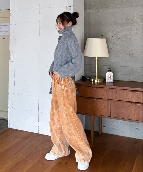 EPIMI E'PIMMY(エピミエピミー)の「【ハンドウォッシャブル】ケーブルジップカーディガン(カーディガン/ボレロ・レディース・ピンクベージュ/杢グレー/オフホワイト/ダークブルー・MEDIUM)」の17枚目の写真