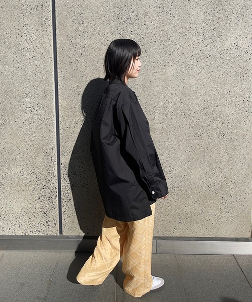 MIDIUMISOLID(ミディウミソリッド)の「オープンカラーシャツ(シャツ/ブラウス・レディース・ホワイト/ベージュ/ブラック/ブルー・FREE)」の20枚目の写真
