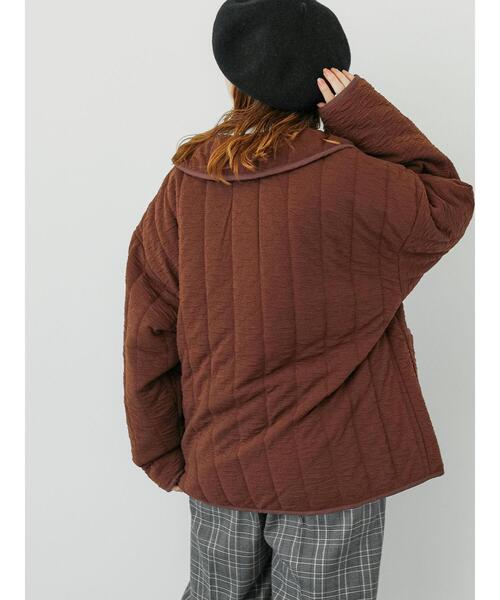 ehka sopo（エヘカソポ）の「ジャカードキルティングジャケット（ノーカラージャケット・レディース・グレー/キナリ/ブラウン・F）」の9枚目の写真