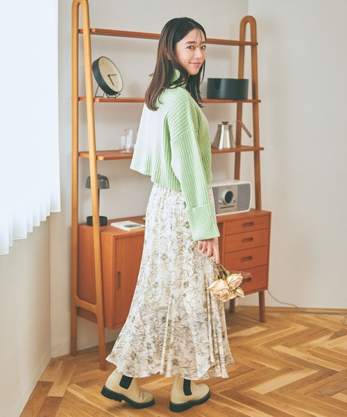 mysty woman（ミスティウーマン）の「スパンコールラメリブニット