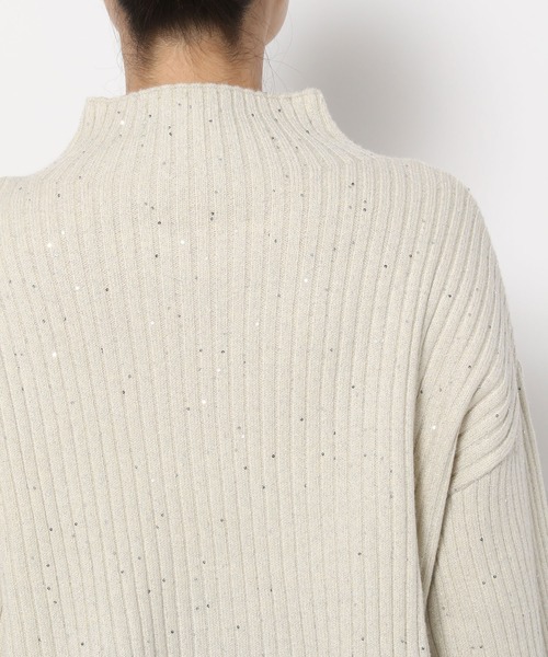 mysty woman（ミスティウーマン）の「スパンコールラメリブニット 988038（ニット/セーター・レディース・ライトグリーン/ブラック/オフホワイト/グレイッシュブルー・FREE）」の18枚目の写真