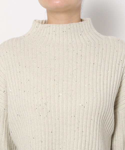 mysty woman（ミスティウーマン）の「スパンコールラメリブニット 988038（ニット/セーター・レディース・ライトグリーン/ブラック/オフホワイト/グレイッシュブルー・FREE）」の19枚目の写真