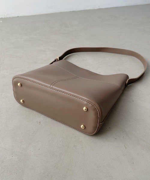 MYMOOD.（マイムード）の「pocket square tote bag／外ポケットスクエアPUトートバッグ（トートバッグ・レディース・ブラック/ブラウン/ダークブラウン/グレイッシュベージュ/アイボリー・FREE）」の22枚目の写真