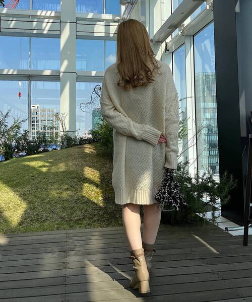 couture brooch（クチュールブローチ）の「◆【チュニックでも着られる】ケーブルニットワンピース（ワンピース・レディース・オフホワイト/ベージュ/ピンク系/サックスブルー・38/40/42）」の11枚目の写真