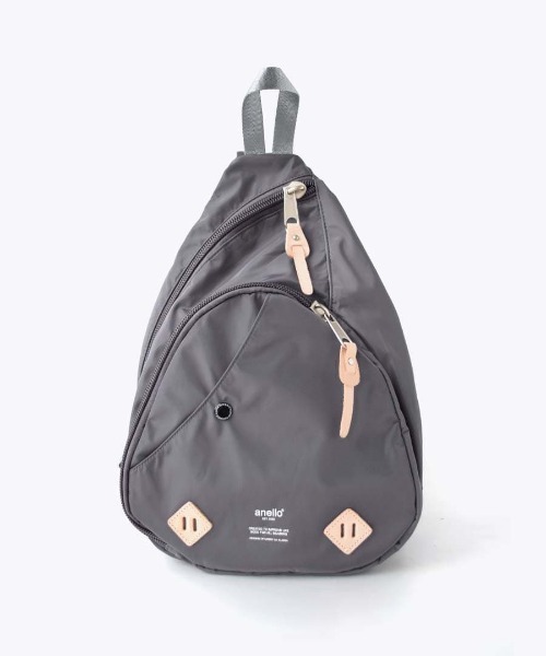 anello(アネロ)の「URBAN O.D CROSS BODY BAG(ボディバッグ/ウエストポーチ・レディース・グレー/カーキ/ネイビー/レッド/ブラック・-)」の16枚目の写真