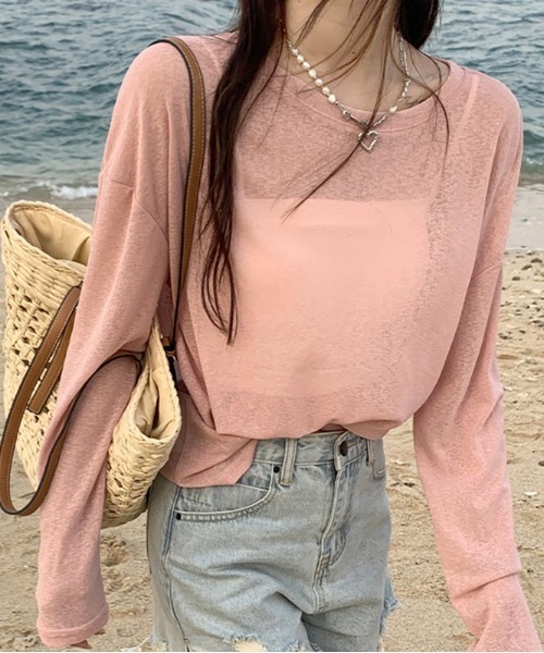 COCOMOMO(ココモモ)の「ゆるっと涼し気 シアーロンT シアートップス 長袖 カットソー ロンT クルーネック ロング丈 レイヤード レイヤードトップス 袖くしゅ 冷房対策 紫外線対策 UV対策 春服 夏服(Tシャツ/カットソー・レディース・スカイブルー/パープル/ホワイト/ライトグリーン/ピンク/ブラック・L/M)」の18枚目の写真