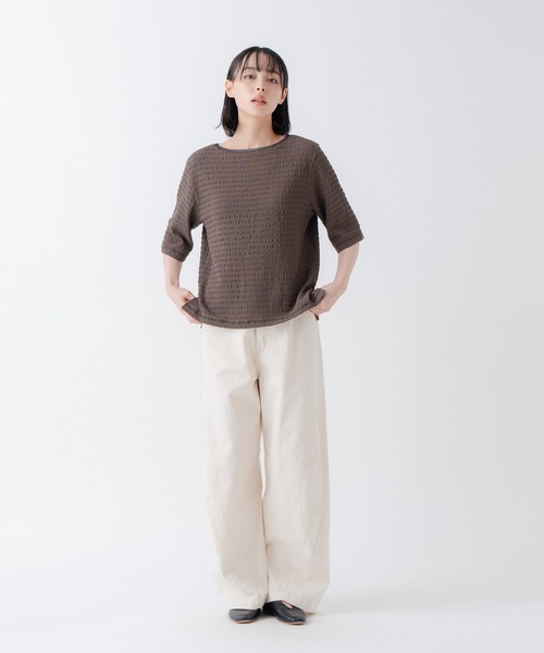 kha:ki(カーキ)の「「KHA:KI/カーキ」ウェイビーショートスリーブトップス(Tシャツ/カットソー・レディース・ブラウン/キナリ・1)」の10枚目の写真