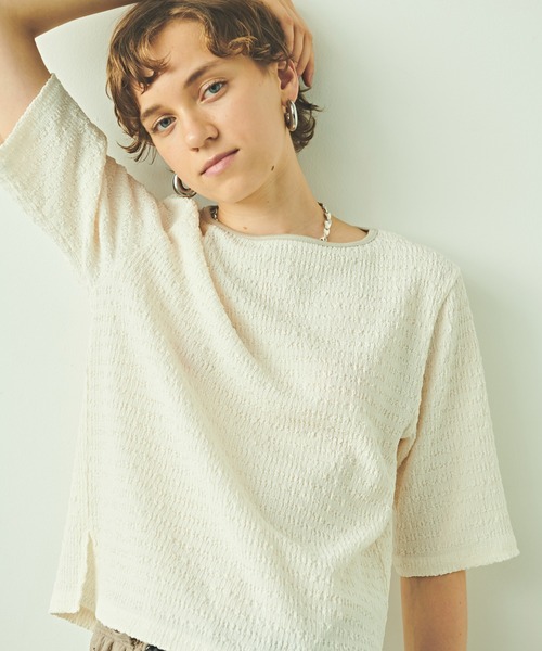 kha:ki(カーキ)の「「KHA:KI/カーキ」ウェイビーショートスリーブトップス(Tシャツ/カットソー・レディース・ブラウン/キナリ・1)」の6枚目の写真