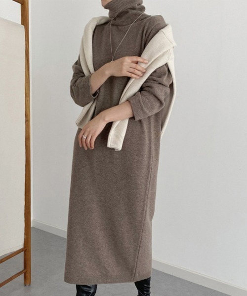 Miniministore(ミニミニストア)の「タートルネックニットワンピース 韓国風(ワンピース・レディース・ライトグレー/ベージュ/ブラック/ライトブルー/モカ・フリー)」の16枚目の写真