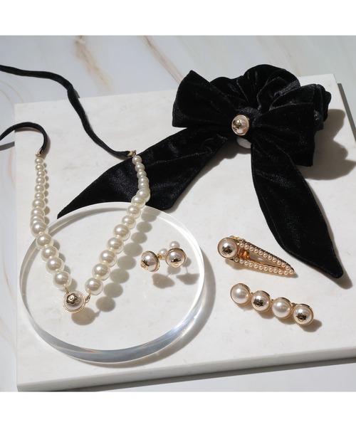 MARY QUANT(マリークワント)の「オーナメントパール ワニクリップ(バレッタ/ヘアクリップ・レディース・ゴールド・FREE)」の4枚目の写真