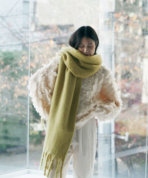 marjour(マージュール)の「COLD COLOR MUFFLER(マフラー・レディース・ブルー/ライトグレー/グリーン・FREE)」の1枚目の写真