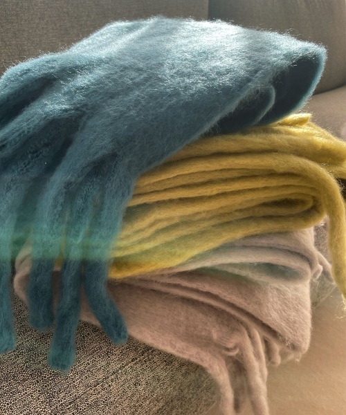 marjour(マージュール)の「COLD COLOR MUFFLER(マフラー・レディース・ブルー/ライトグレー/グリーン・FREE)」の6枚目の写真