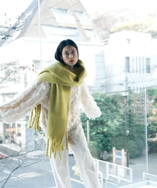 marjour(マージュール)の「COLD COLOR MUFFLER(マフラー・レディース・ブルー/ライトグレー/グリーン・FREE)」の11枚目の写真