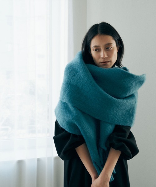 marjour(マージュール)の「COLD COLOR MUFFLER(マフラー・レディース・ブルー/ライトグレー/グリーン・FREE)」の20枚目の写真