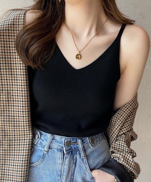 Miniministore(ミニミニストア)の「フロントVカット リブニットキャミソール(キャミソール・レディース・ライトグレー/ブラック/ダークベージュ/モカ/ライトベージュ/オリーブ/ダークグリーン/ホワイト・FREE)」の3枚目の写真