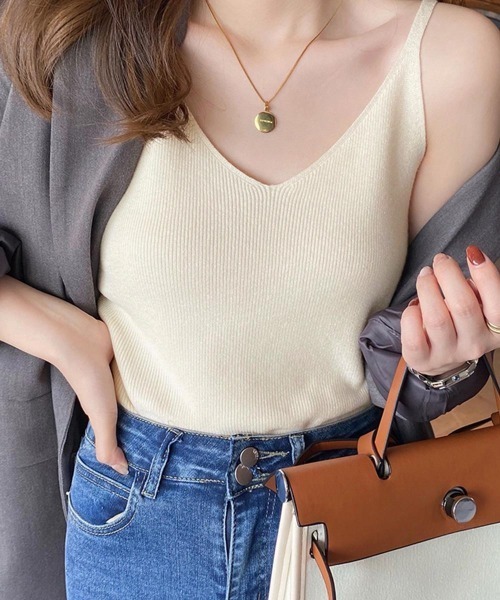 Miniministore(ミニミニストア)の「フロントVカット リブニットキャミソール(キャミソール・レディース・ライトグレー/ブラック/ダークベージュ/モカ/ライトベージュ/オリーブ/ダークグリーン/ホワイト・FREE)」の12枚目の写真