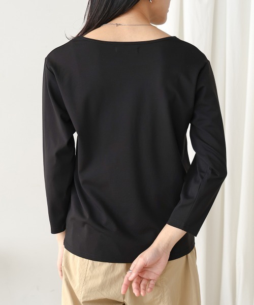 Bou Jeloud(ブージュルード)の「ニットレイヤードロゴカットソー(Tシャツ/カットソー・レディース・オフホワイト/ブラック・FREE)」の17枚目の写真