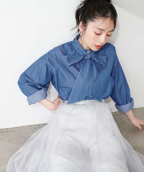 natural couture（ナチュラルクチュール）の「やわらかデニムライクボウタイシャツ（シャツ/ブラウス・レディース・オフホワイト/ブルー/ブラック・FREE）」の11枚目の写真