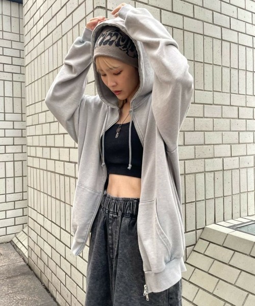 SPINNS（スピンズ）の「ウォッシュ加工Wジップビッグパーカー