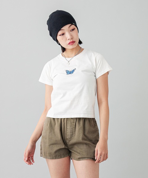 X-girl（エックスガール）の「EMBROIDERED BUTTERFLY LOGO S/S BABY TEE（Tシャツ/カットソー・レディース・ブラック/ホワイト/ピンク・S/M）」の4枚目の写真