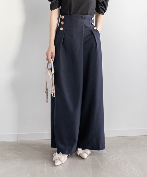 RANDA(ランダ)の「サスペンダー付きワイドパンツ(その他パンツ・レディース・ネイビー/グレー・1/0)」の2枚目の写真