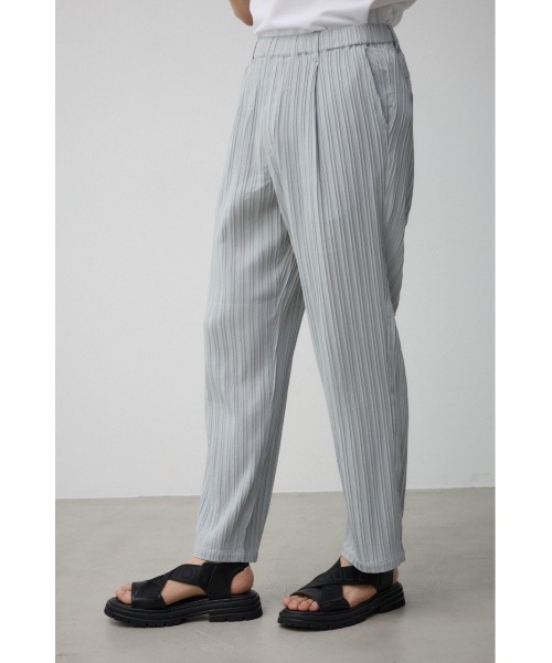 AZUL by moussy(アズールバイマウジー)の「タック楊柳リラックスパンツ(スラックス・メンズ・ブラック/ライトグレー/ベージュ・FREE)」の15枚目の写真