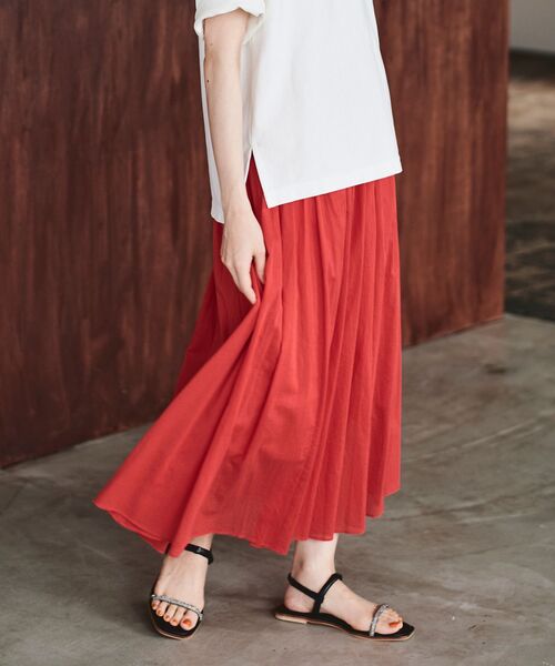 le.coeur blanc(ルクールブラン)の「ラインストーン ストラップサンダル(サンダル・レディース・アイボリー/ブラック・MEDIUM/SMALL)」の5枚目の写真