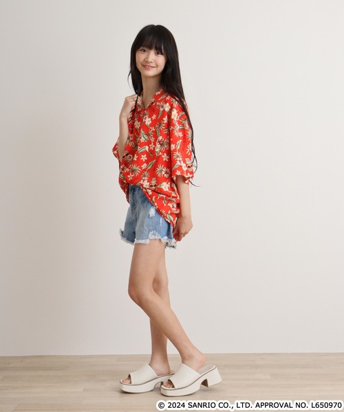 sanrio(サンリオ)の「sanrio サンリオキャラクターズ レディース プリント アロハシャツ(シャツ/ブラウス・レディース・レッド/ライトパープル/サックスブルー・M/L/LL)」の5枚目の写真
