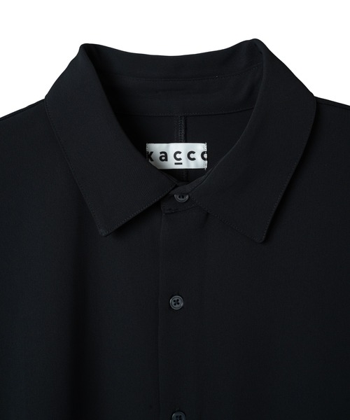 KACCO（カッコ）の「《ユニセックスアイテム》DRAPE DOLMAN SLEEVE BIG SHIRTS  / とろみビックシルエットドルマンシャツ（シャツ/ブラウス・メンズ・カーキ/ブラック・LARGE/MEDIUM/SMALL）」の15枚目の写真