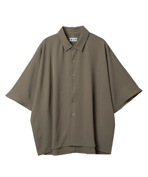 KACCO（カッコ）の「《ユニセックスアイテム》DRAPE DOLMAN SLEEVE BIG SHIRTS  / とろみビックシルエットドルマンシャツ（シャツ/ブラウス・メンズ・カーキ/ブラック・LARGE/MEDIUM/SMALL）」の17枚目の写真