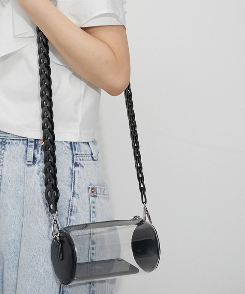 ADAM ET ROPE'（アダムエロペ）の「クリアドラムミニショルダーバッグ（ドラムバッグ・レディース・レッド/ブラック・FREE）」の2枚目の写真