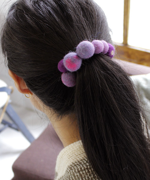 チャイハネ（チャイハネ）の「【チャイハネ】ポッティフェルトヘアゴム（ヘアゴム・レディース・パープル/ブルー/グリーン/レッド/ブラック/カラフル/ブルー系その他/オレンジ・FREE）」の6枚目の写真