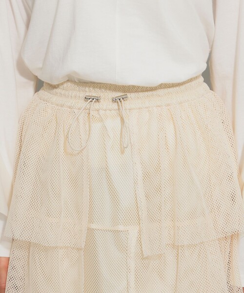 Ray BEAMS(レイビームス)の「メッシュ ティアード スカート(スカート・レディース・オフホワイト/ブラック・ONE SIZE)」の10枚目の写真