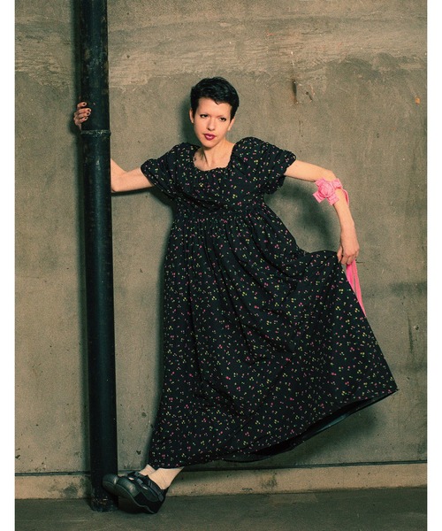 Little sunny bite（リトルサニーバイト）の「rose print long dress（ドレス・レディース・アイボリー/ピンク/ブラック・SMALL/MEDIUM）」の3枚目の写真