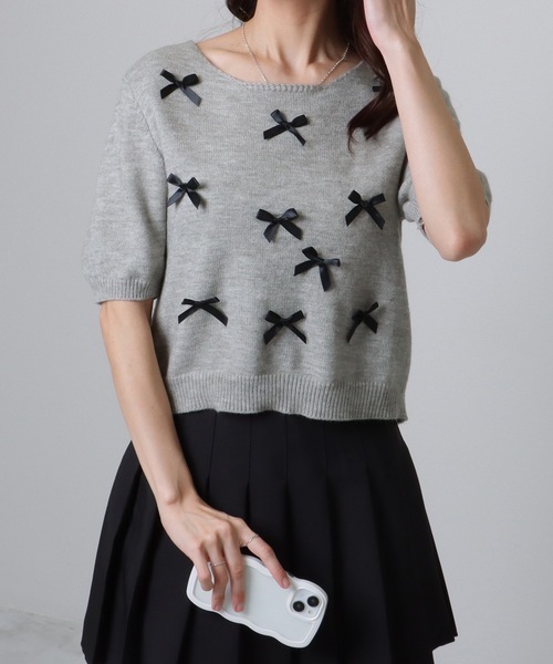 Lace Ladies(レースレディース)の「メニーリボン コンパクト 半袖 ニット プルオーバー(ニット/セーター・レディース・アイボリー/ブルー/グレー/ピンク・FREE)」の5枚目の写真