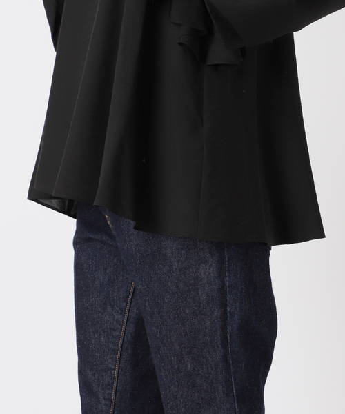 journal standard L'essage（ジャーナルスタンダードレサージュ）の「シアータンブラーフリルブラウス（シャツ/ブラウス・レディース・ブラック/ベージュ系その他・FREE）」の6枚目の写真