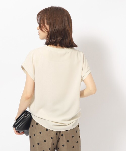 DRESKIP(ドレスキップ)の「◆大人のフェミニンカジュアルに シアージョーゼットロゴTシャツ(Tシャツ/カットソー・レディース・ライトベージュ/オフホワイト/ブルー/チャコールグレー・02/04/03)」の16枚目の写真