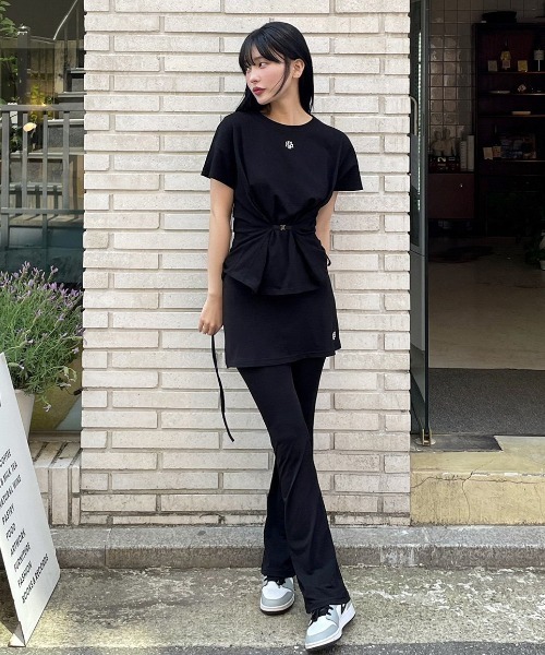 muahmuah(ムーアムーア)の「A'GEM/9 × .kom 『muah muah/ムーアムーア』 LOGOSTITCHHOOKSLEEVELESS/ロゴステッチ スリーブレス(Tシャツ/カットソー・レディース・ホワイト/ブラック・FREE)」の9枚目の写真