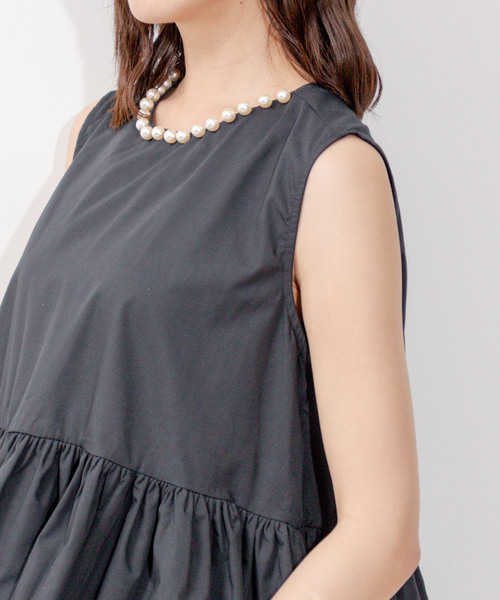 Jayro（ジャイロ）の「衿元パールノースリブラウス（シャツ/ブラウス・レディース・ブラック/ホワイト・FREE）」の8枚目の写真