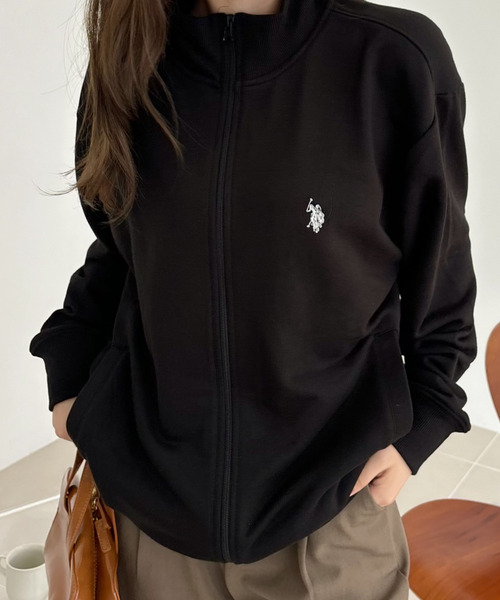 U.S. POLO ASSN.（ユーエスポロアッスン）の「U.S. POLO ASSN. スタンドカラー スウェットジャケット（ジャージ・レディース・ネイビー/グレー/アイボリー/ブラック・M/L）」の2枚目の写真