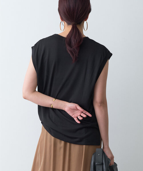 GALLARDAGALANTE(ガリャルダガランテ)の「シアーロゴノースリーブTee(Tシャツ/カットソー・レディース・ブラック/オフホワイト/ブラウン・FREE)」の8枚目の写真