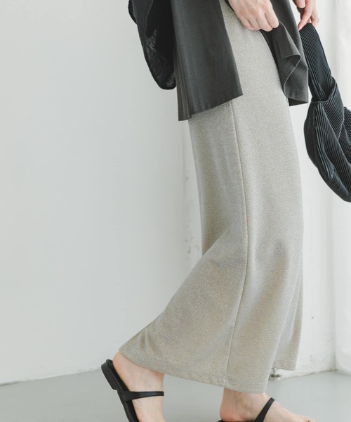 ITEMS URBANRESEARCH（アイテムズ アーバンリサーチ）の「ラメストレッチタイトスカート（スカート・レディース・ブラック/ベージュ/ネイビー・FREE）」の9枚目の写真