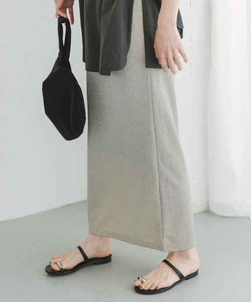 ITEMS URBANRESEARCH（アイテムズ アーバンリサーチ）の「ラメストレッチタイトスカート（スカート・レディース・ブラック/ベージュ/ネイビー・FREE）」の7枚目の写真