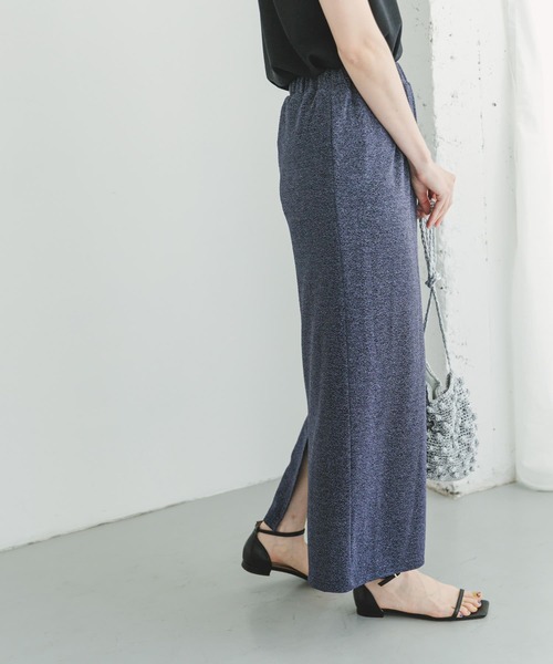 ITEMS URBANRESEARCH（アイテムズ アーバンリサーチ）の「ラメストレッチタイトスカート（スカート・レディース・ブラック/ベージュ/ネイビー・FREE）」の21枚目の写真