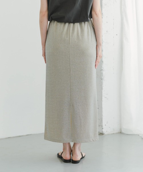 ITEMS URBANRESEARCH（アイテムズ アーバンリサーチ）の「ラメストレッチタイトスカート（スカート・レディース・ブラック/ベージュ/ネイビー・FREE）」の15枚目の写真